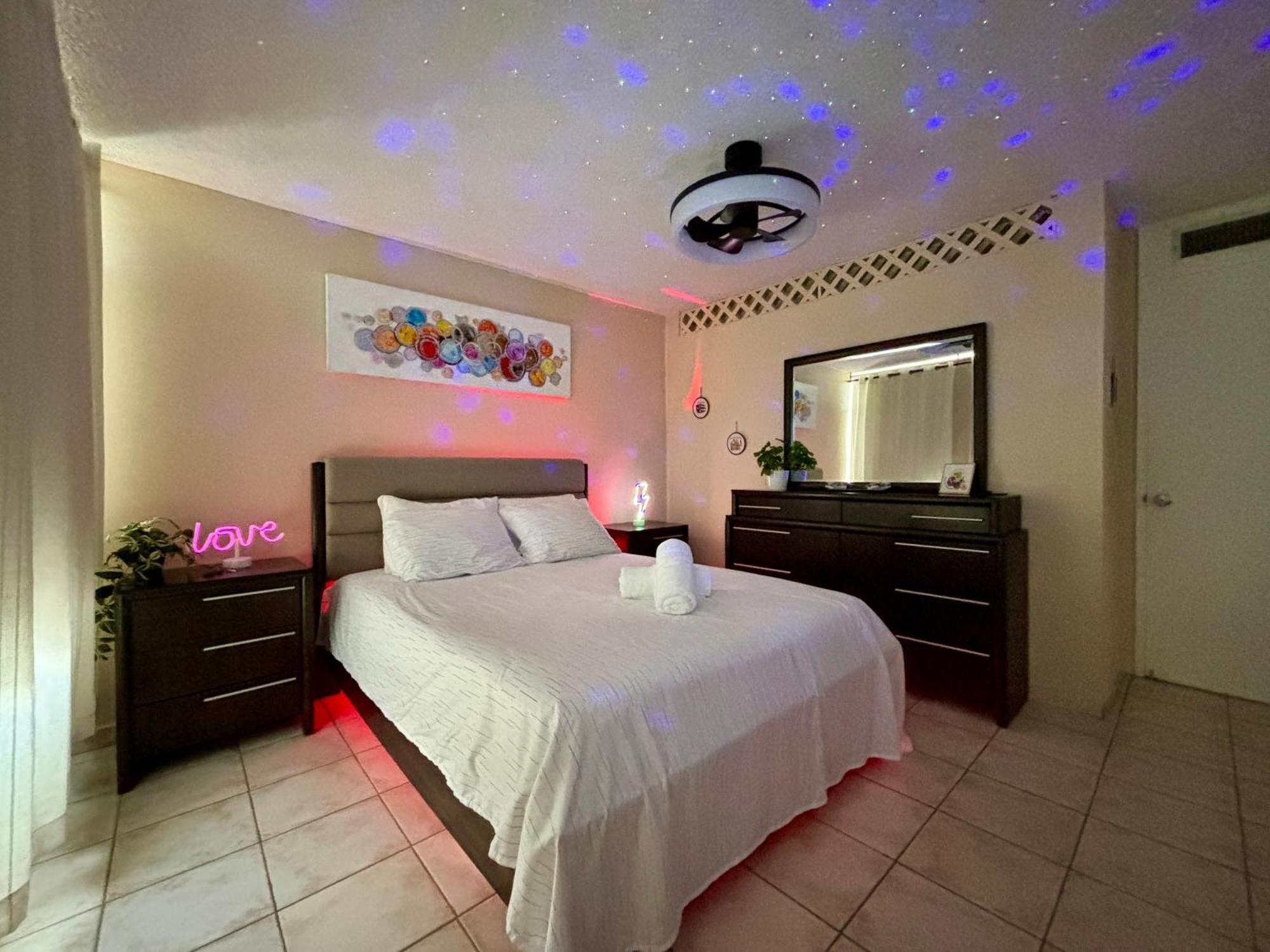 Downtown Beachfront Isla Verde Luxury Apartment San Juan Buitenkant foto